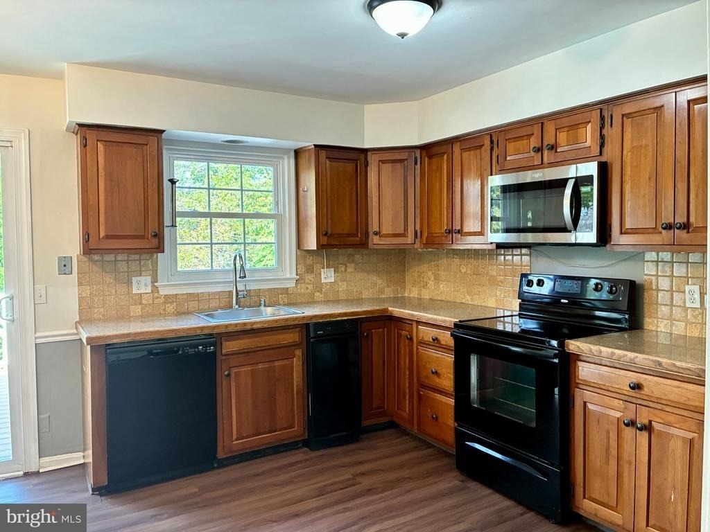 1232 Pine Hill Road - Photo 9