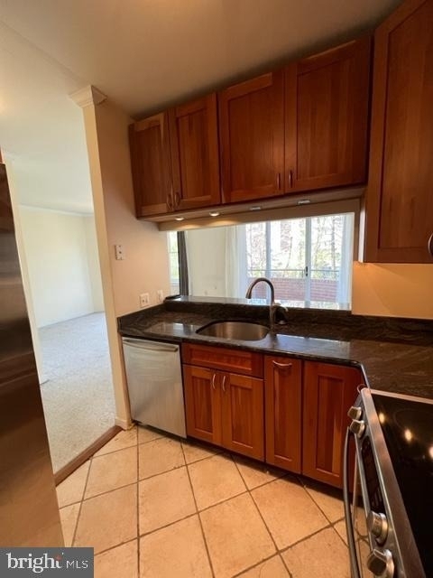 301 S Reynolds Street - Photo 5