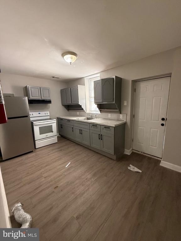 1016 W Erie Avenue - Photo 9