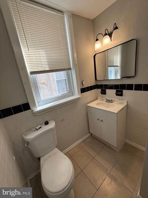 1016 W Erie Avenue - Photo 12