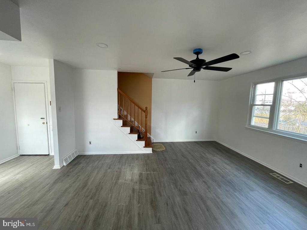 803 Lawler Street - Photo 8