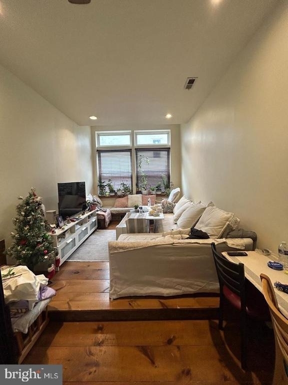 721 Sansom Street - Photo 0