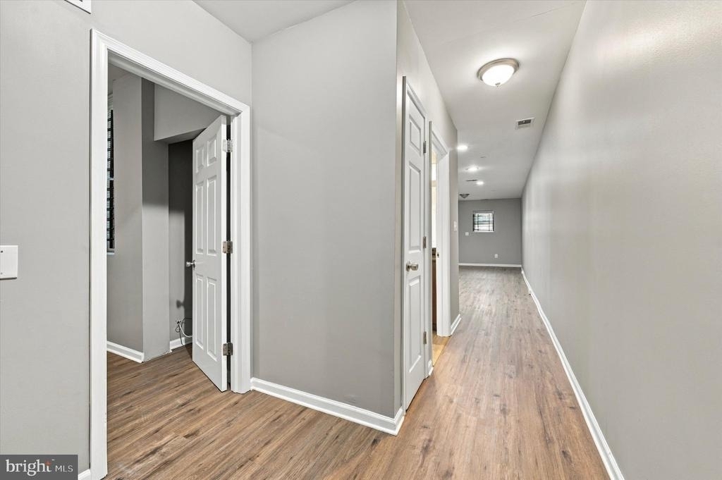 2261 N Park Avenue - Photo 21