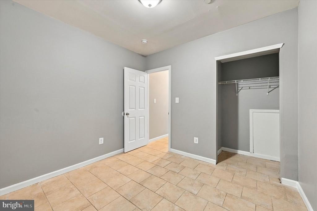 2261 N Park Avenue - Photo 19