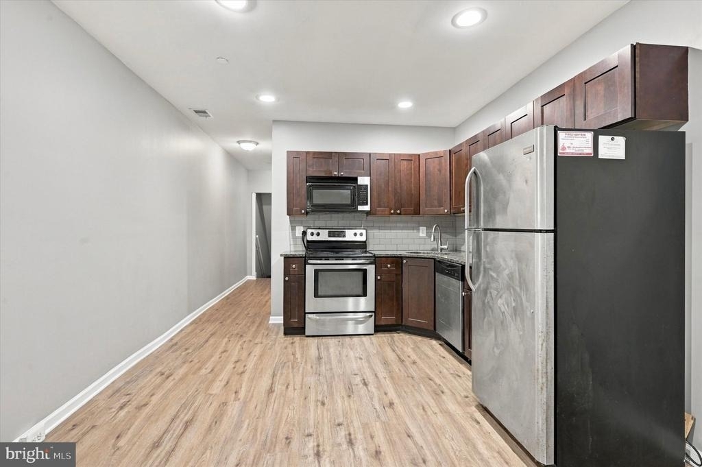 2261 N Park Avenue - Photo 12