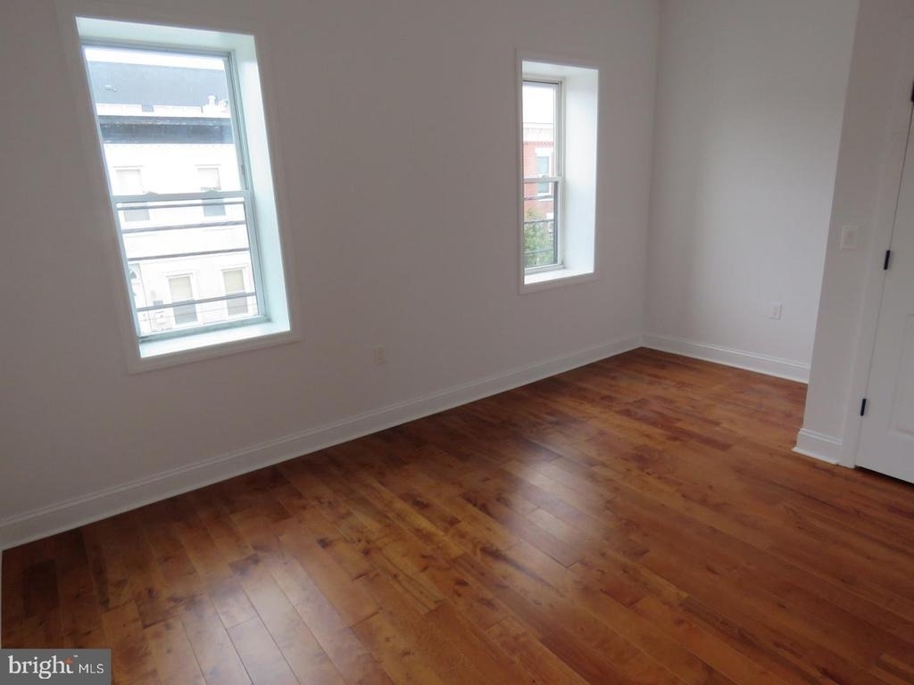 1252 S 21st Street - Photo 3