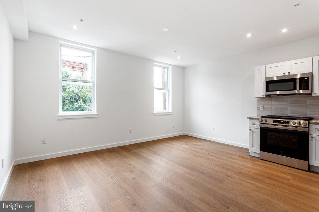 709 S 19th Street - Photo 1