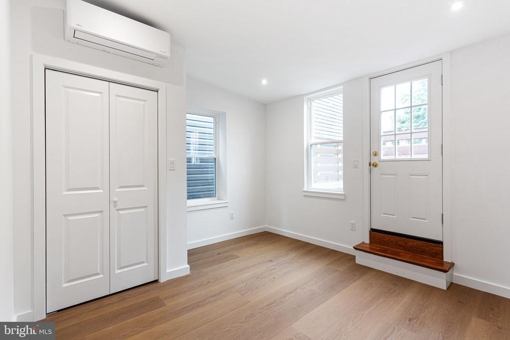 709 S 19th Street - Photo 11