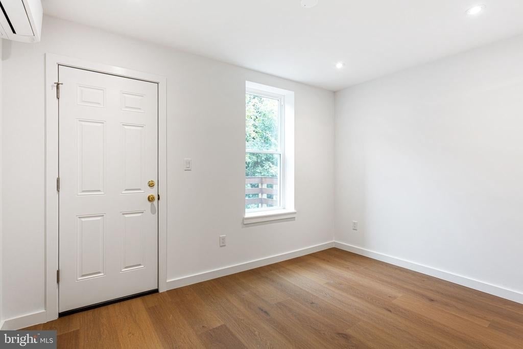 709 S 19th Street - Photo 6