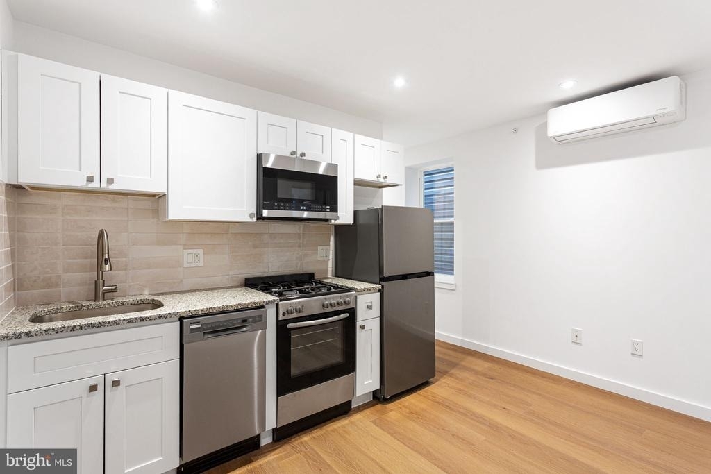 709 S 19th Street - Photo 4
