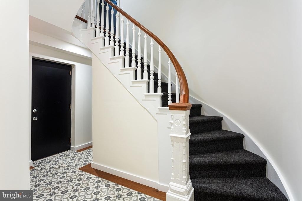 709 S 19th Street - Photo 8