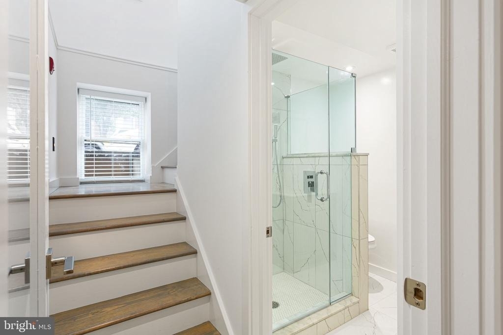 709 S 19th Street - Photo 3