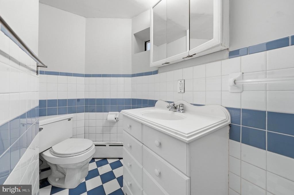 625 Catharine Street - Photo 6