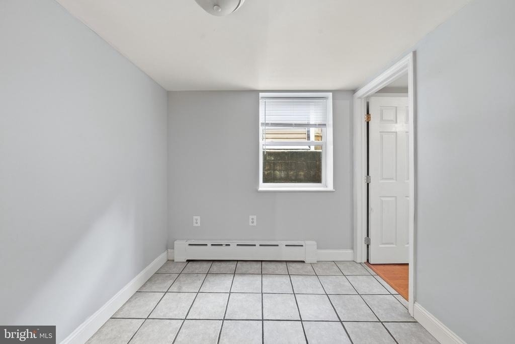 625 Catharine Street - Photo 5