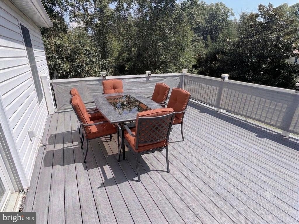 831 Hamel Avenue - Photo 14