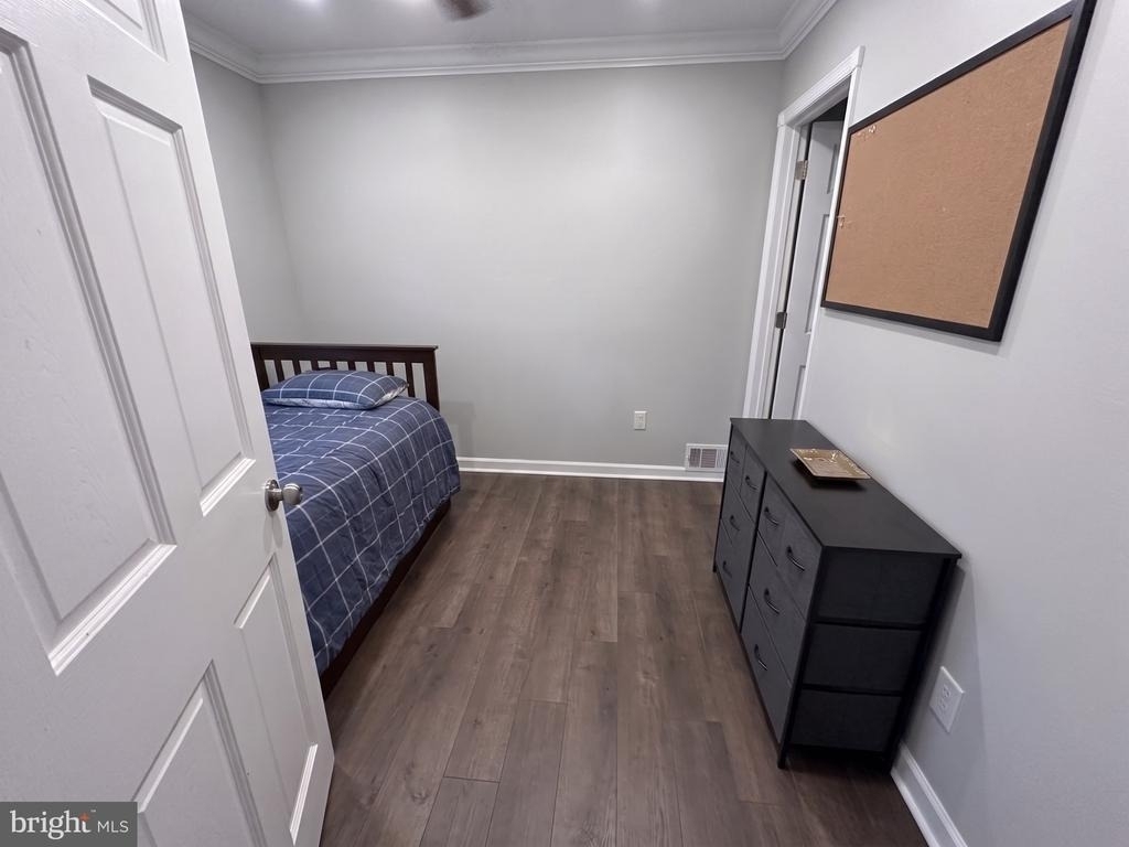 831 Hamel Avenue - Photo 8