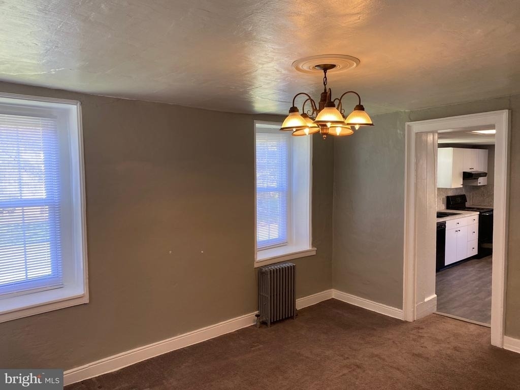 111 Middle Road - Photo 4