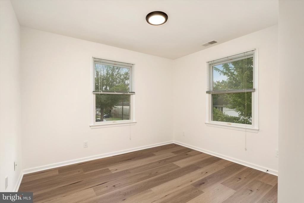 23 Brookside Avenue - Photo 11