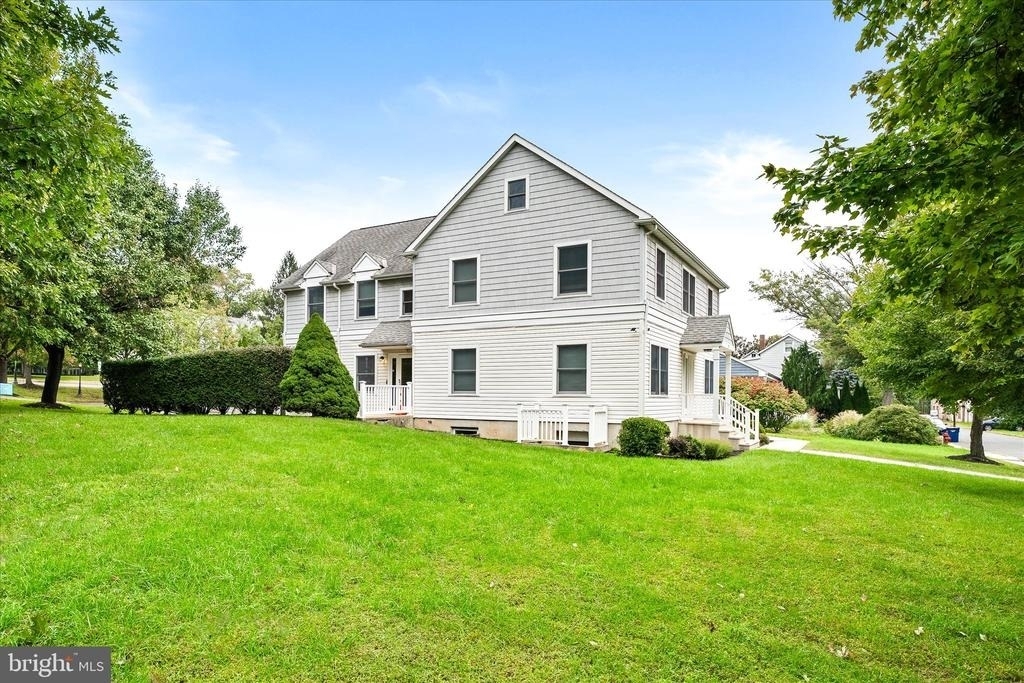 23 Brookside Avenue - Photo 2