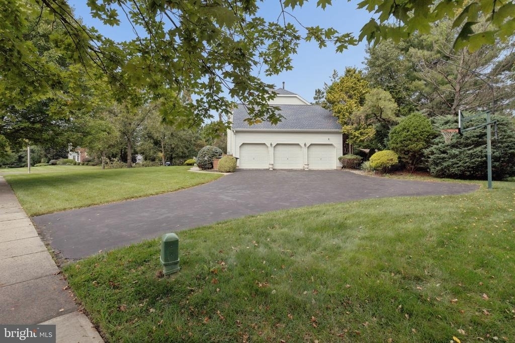17 Glacier Drive - Photo 2