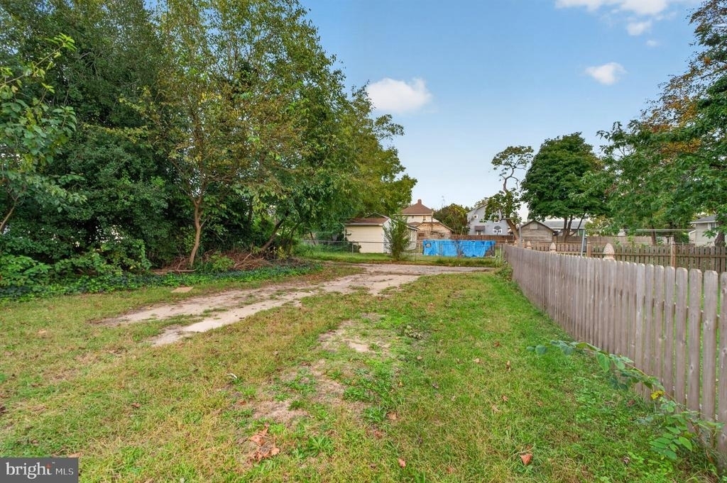 909 N 4th Street - Photo 13