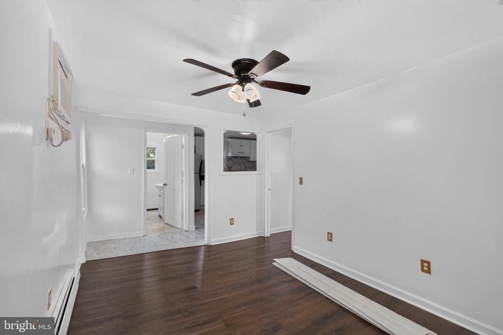 909 N 4th Street - Photo 1