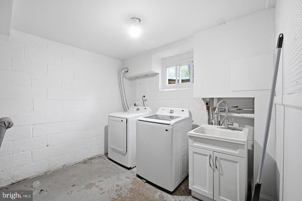 7410 Baylor Avenue - Photo 33