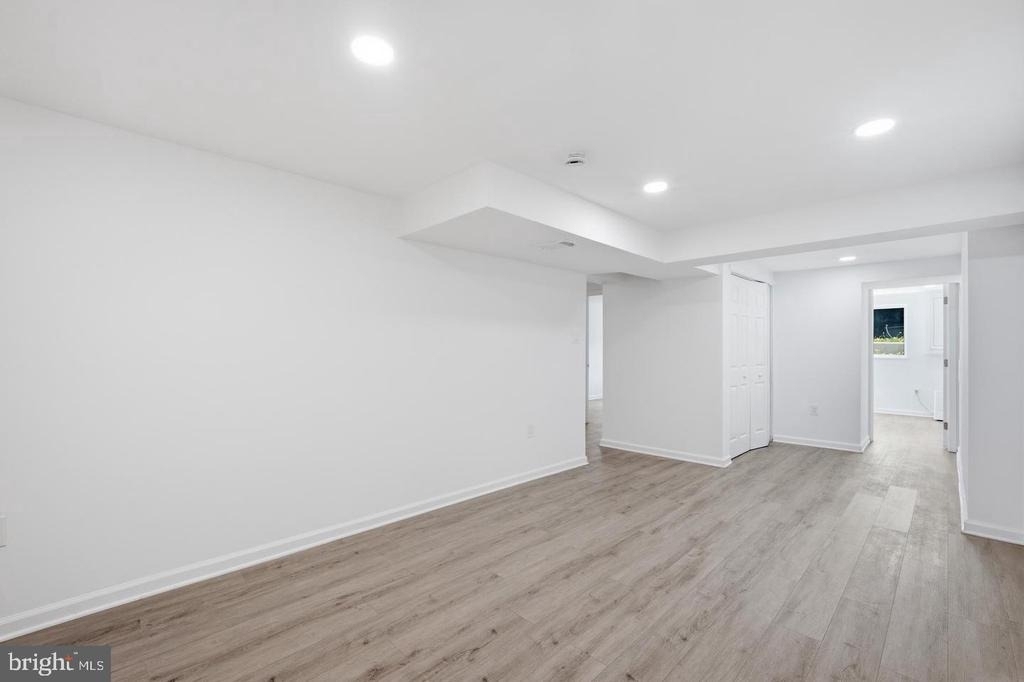 7410 Baylor Avenue - Photo 25