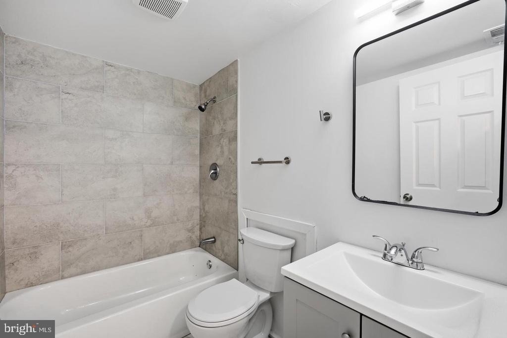 7410 Baylor Avenue - Photo 31