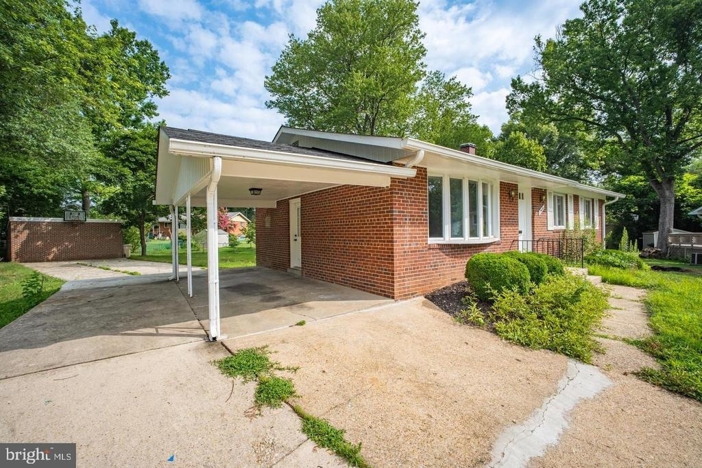 7410 Baylor Avenue - Photo 3