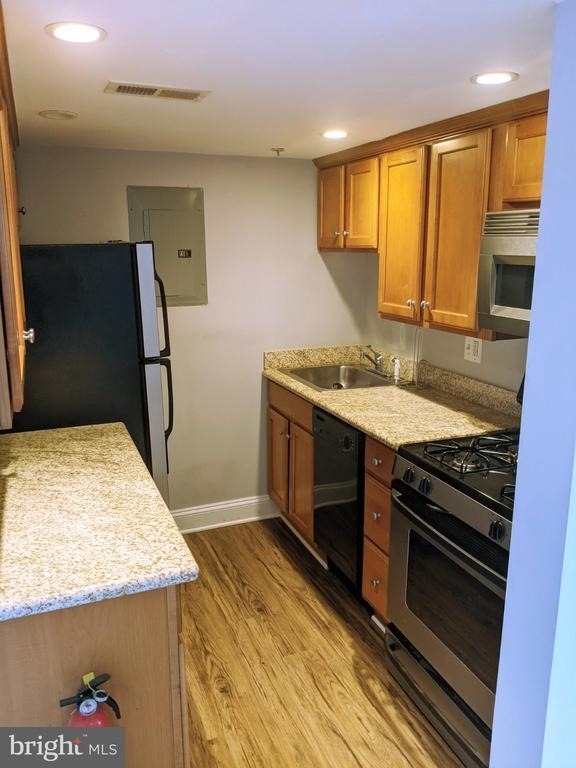 610 Main Street - Photo 17