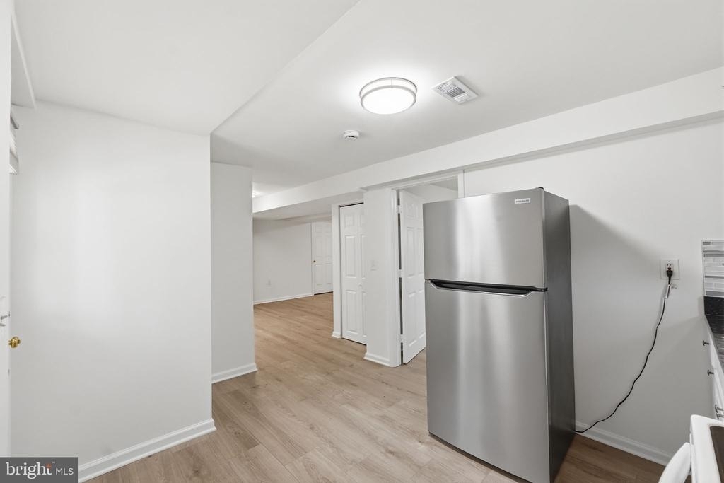 7200 Wells Parkway - Photo 30