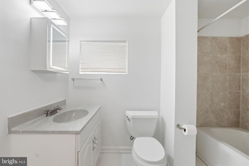 7200 Wells Parkway - Photo 25