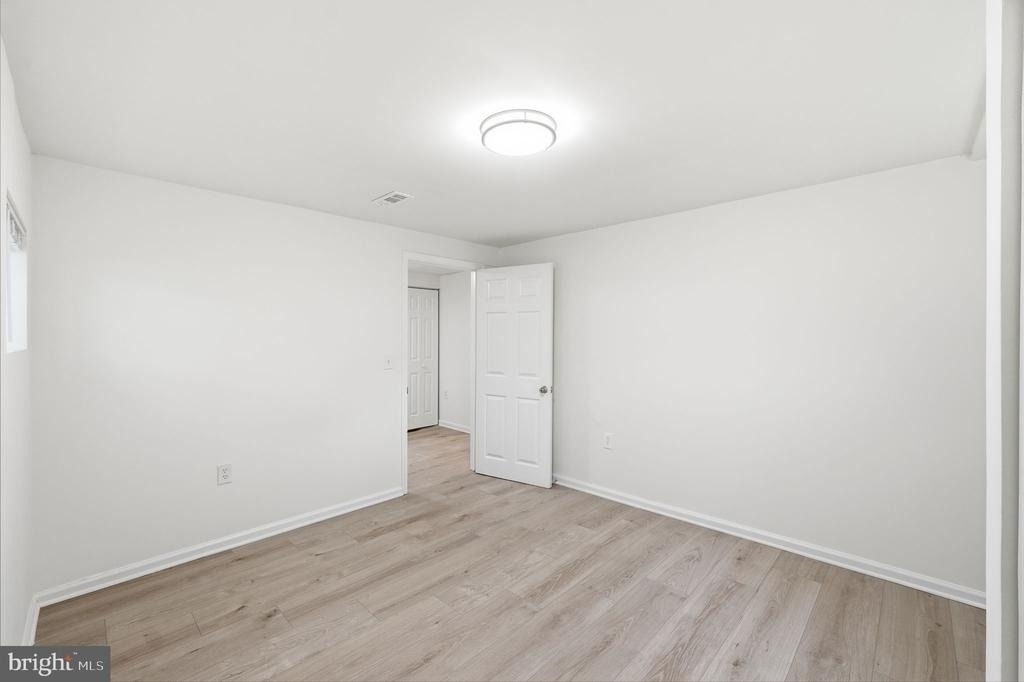 7200 Wells Parkway - Photo 32