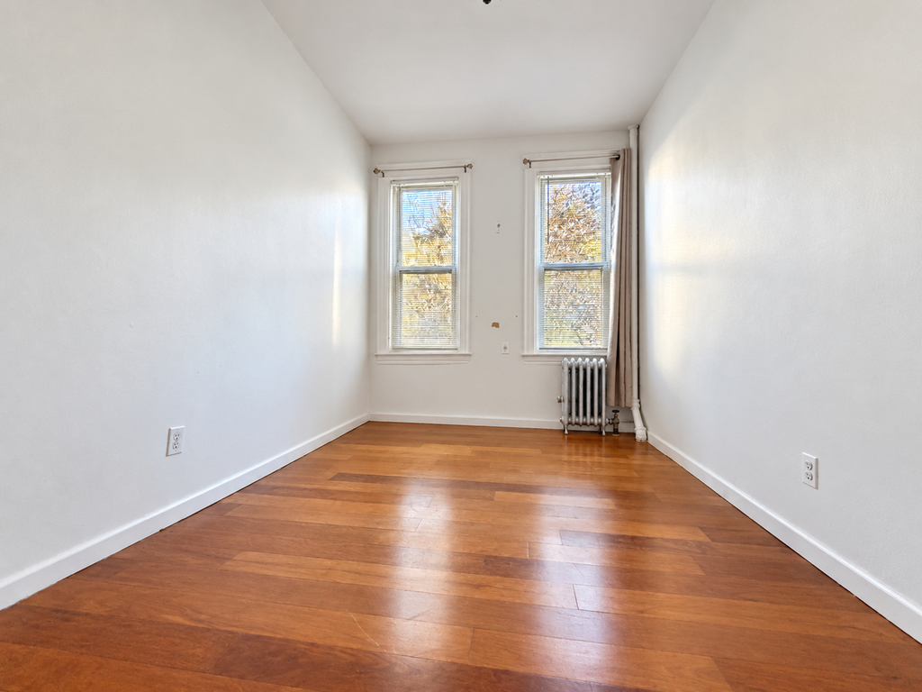 44th Street - Photo 5