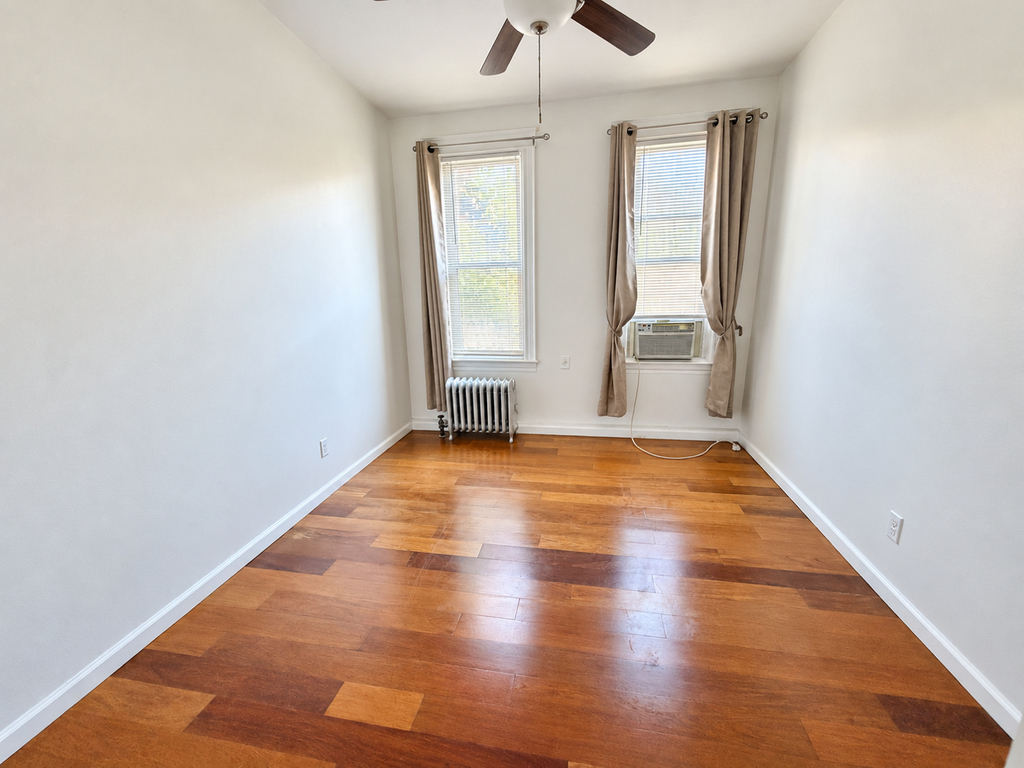 44th Street - Photo 6