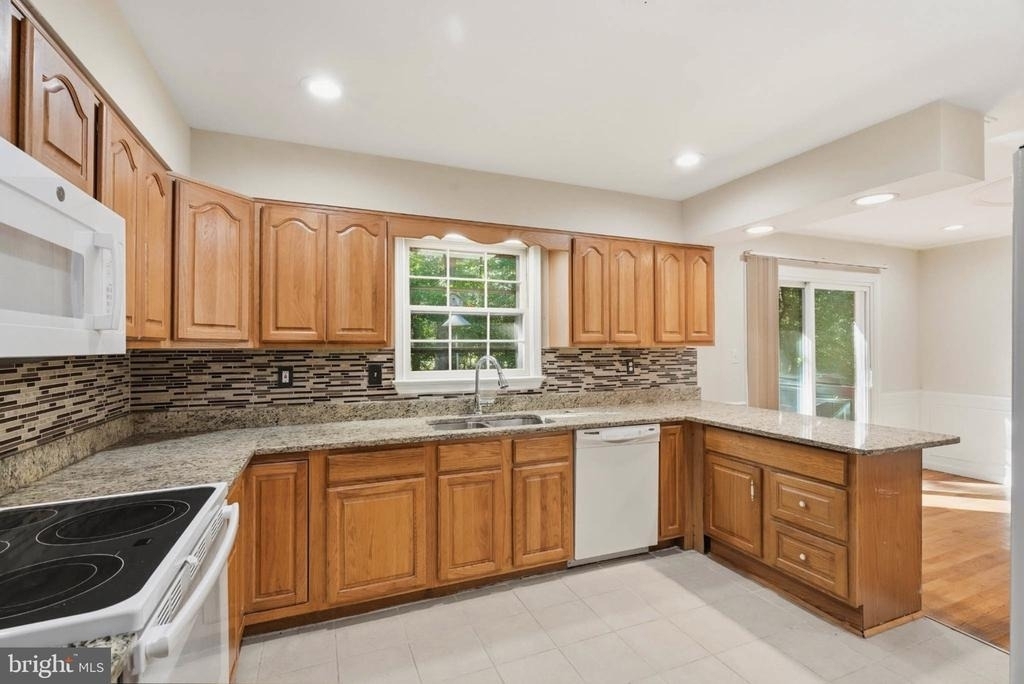 7510 Sanner Road - Photo 6