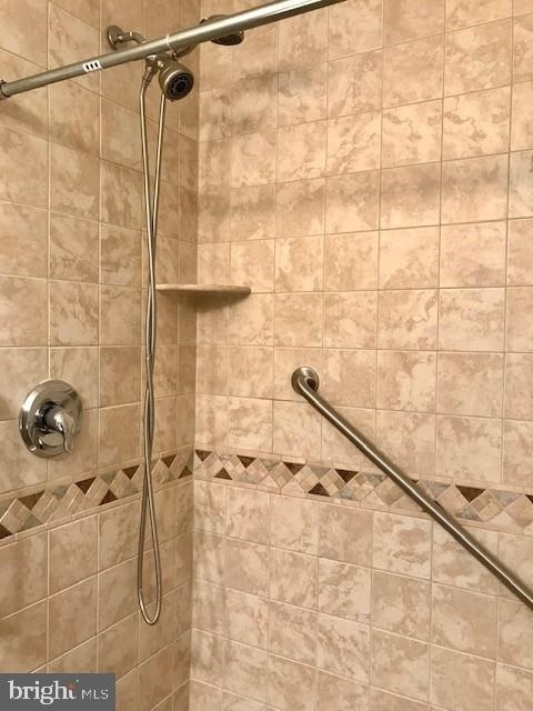 14269 Calvert Street - Photo 15