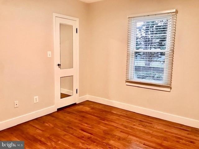 14269 Calvert Street - Photo 9