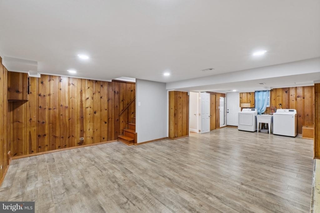 4923 Saint Gemma Road - Photo 17