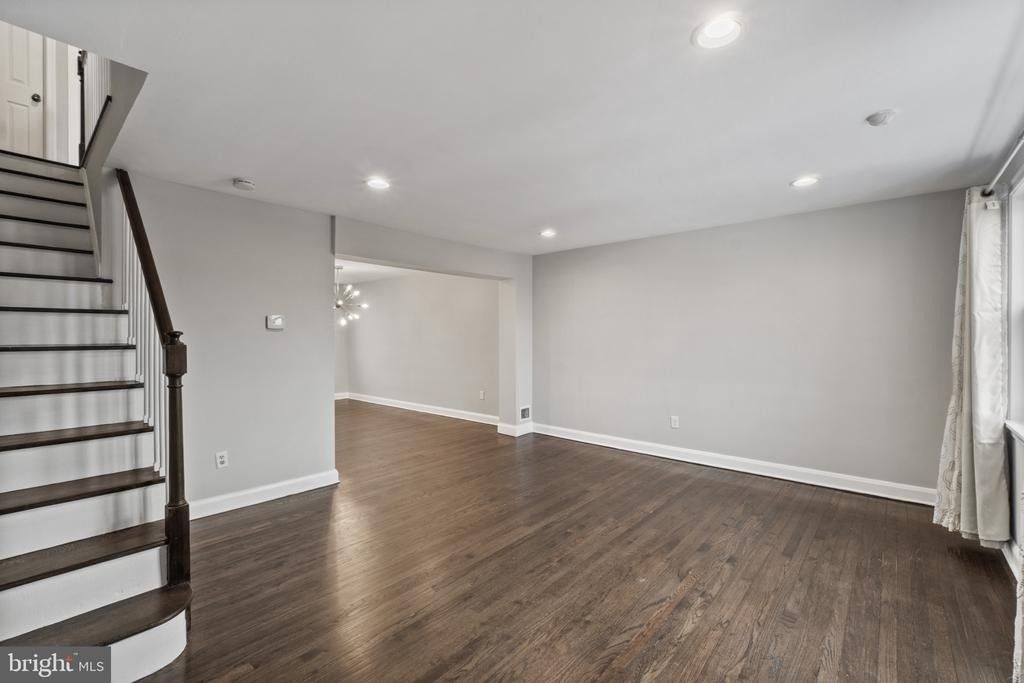 4923 Saint Gemma Road - Photo 3