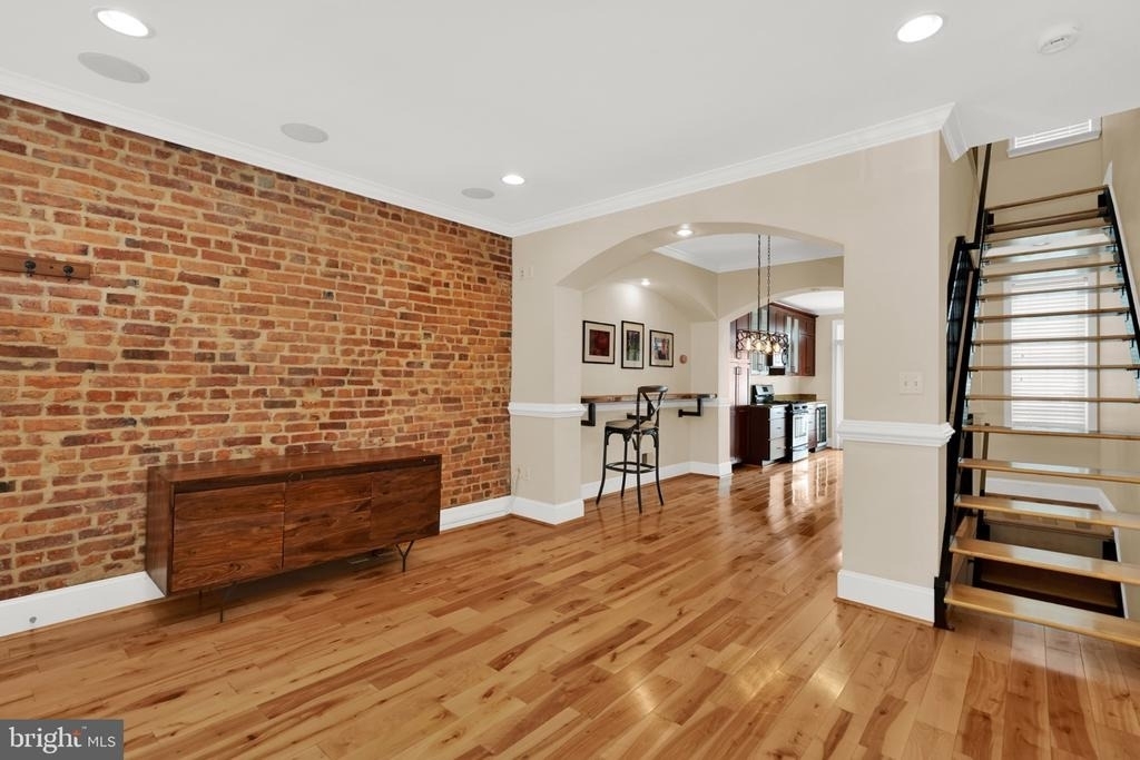 610 Grundy Street - Photo 6