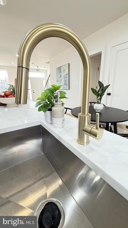 3435 Dupont Avenue - Photo 15