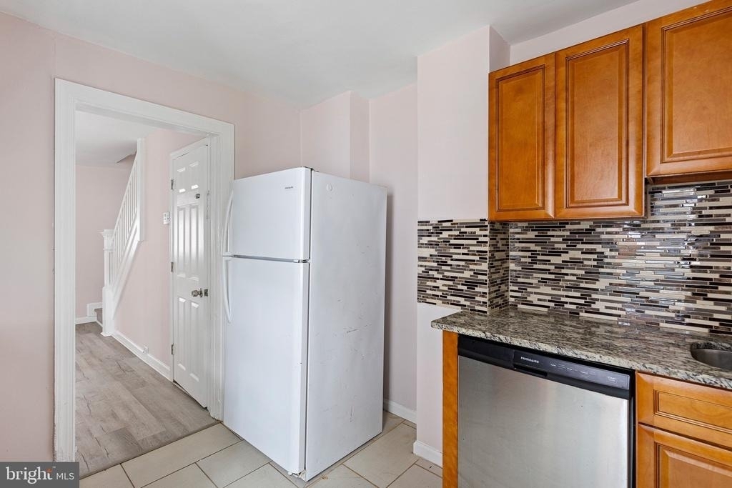 29 Denham Avenue - Photo 2