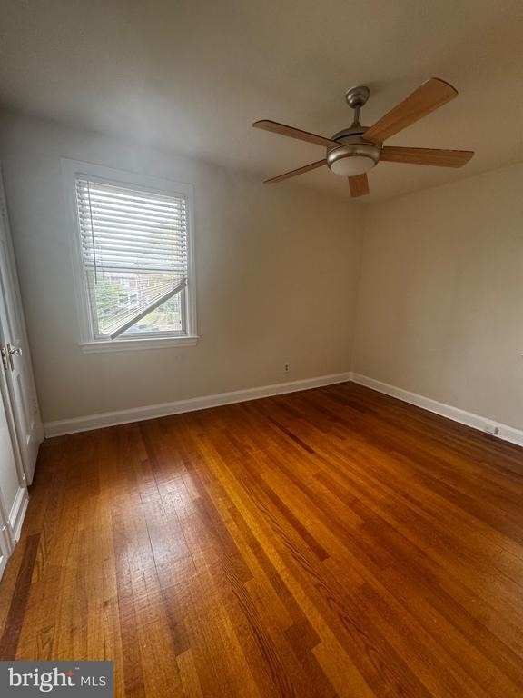 4729 12th Street Ne - Photo 6