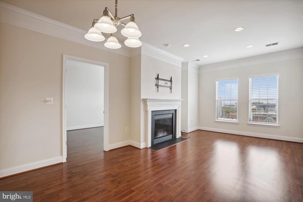 1451 Belmont Street Nw - Photo 9