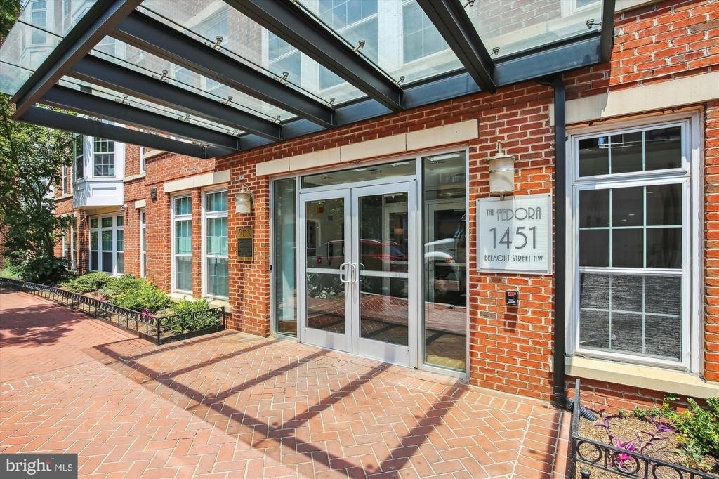 1451 Belmont Street Nw - Photo 11