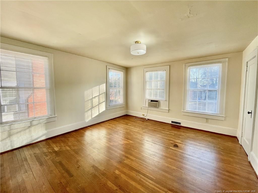 117 Woodside Avenue - Photo 1