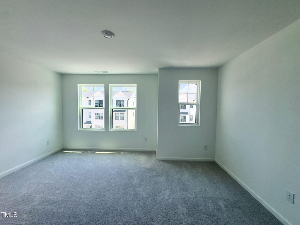 1529 Crescent Townes Way - Photo 32
