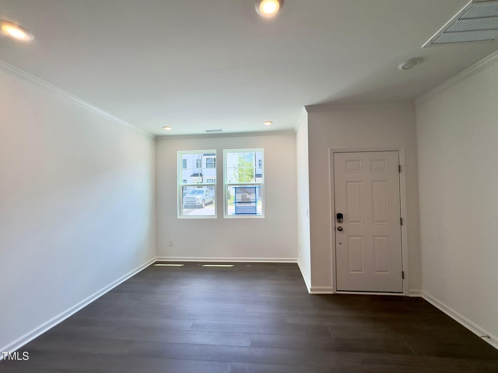 1529 Crescent Townes Way - Photo 4